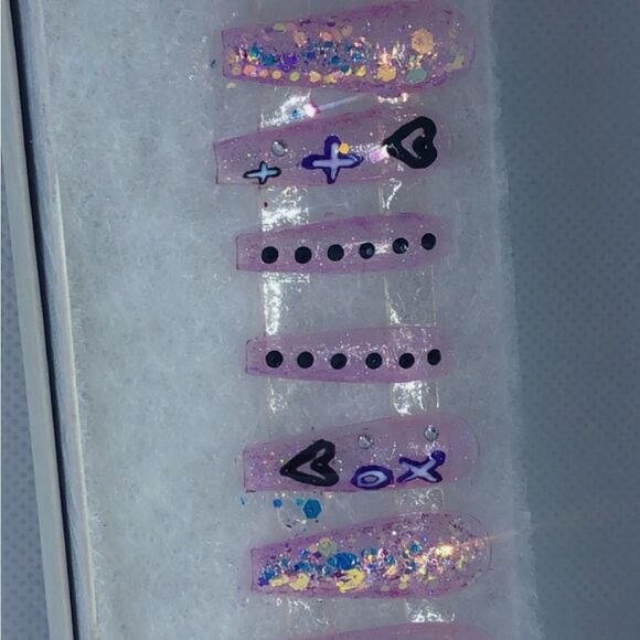 Purple black heart press on nails - Picture 5 of 8